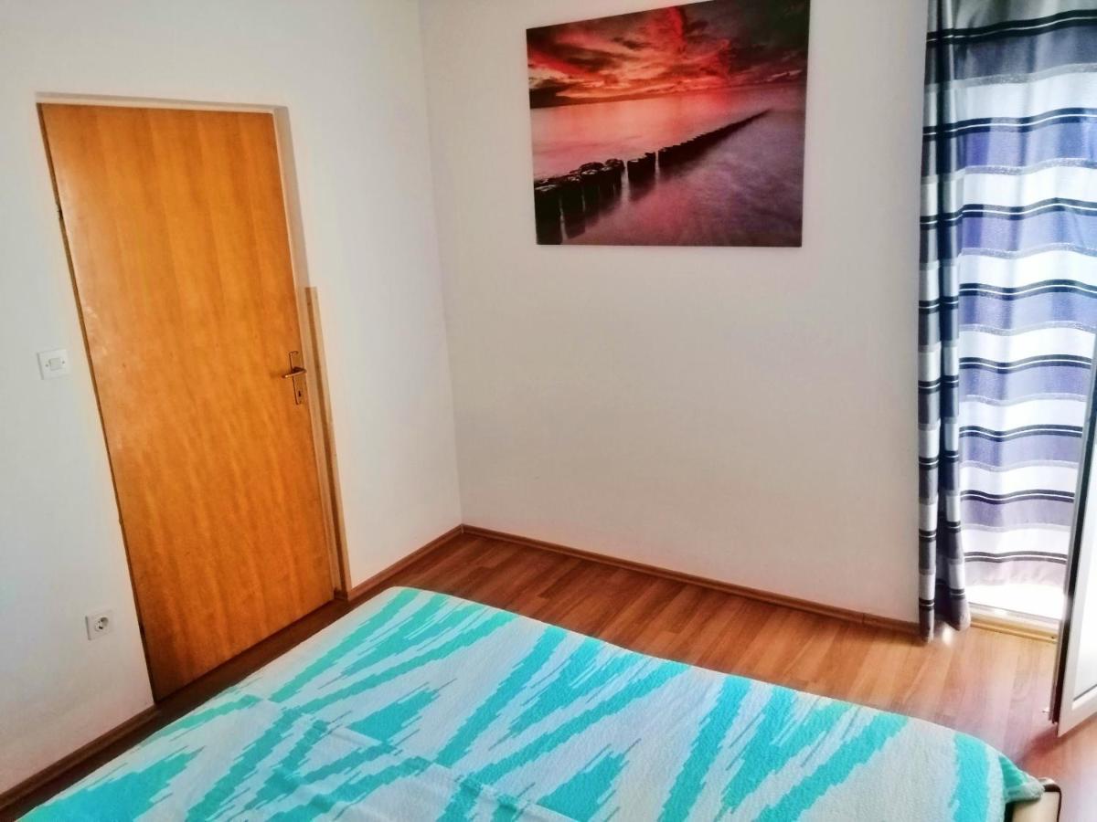 Apartments Brkovic Sukosan Bagian luar foto