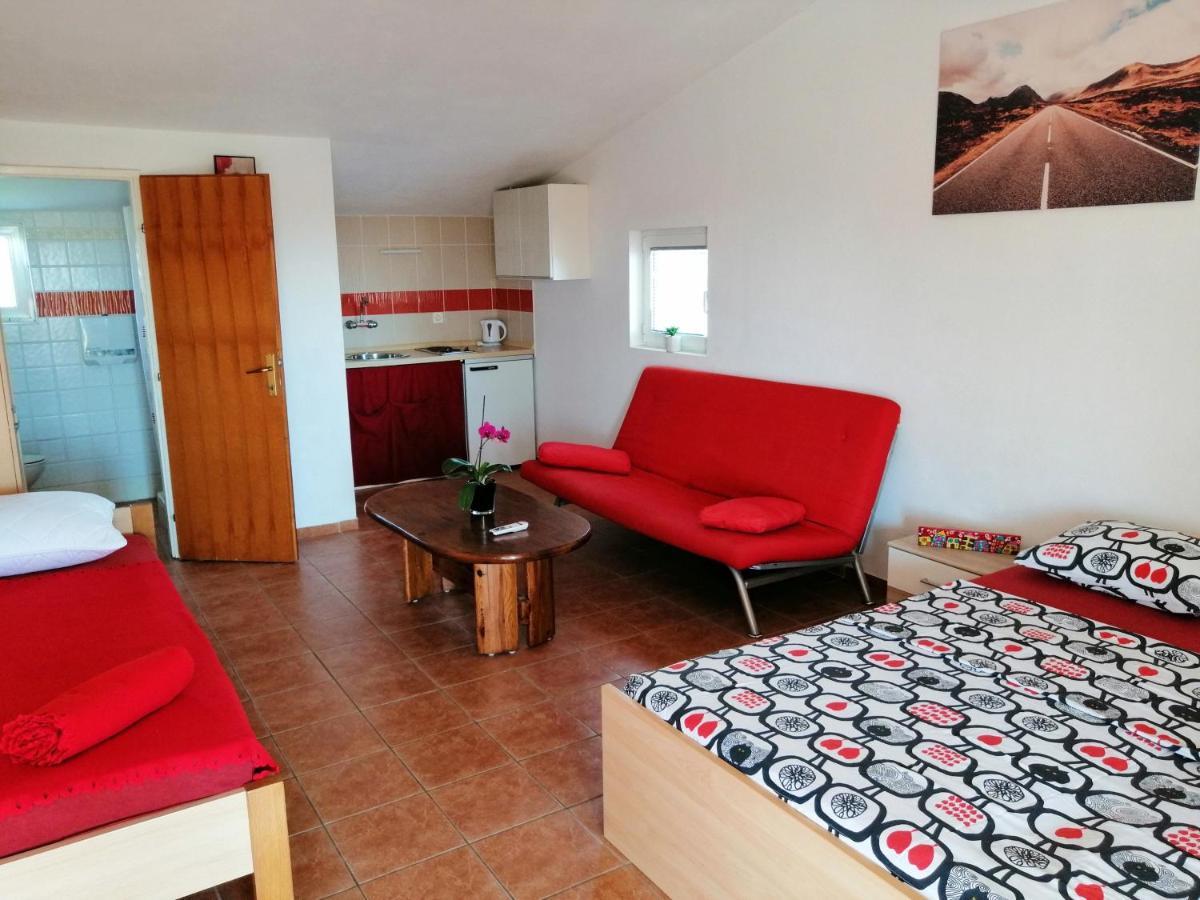 Apartments Brkovic Sukosan Bagian luar foto
