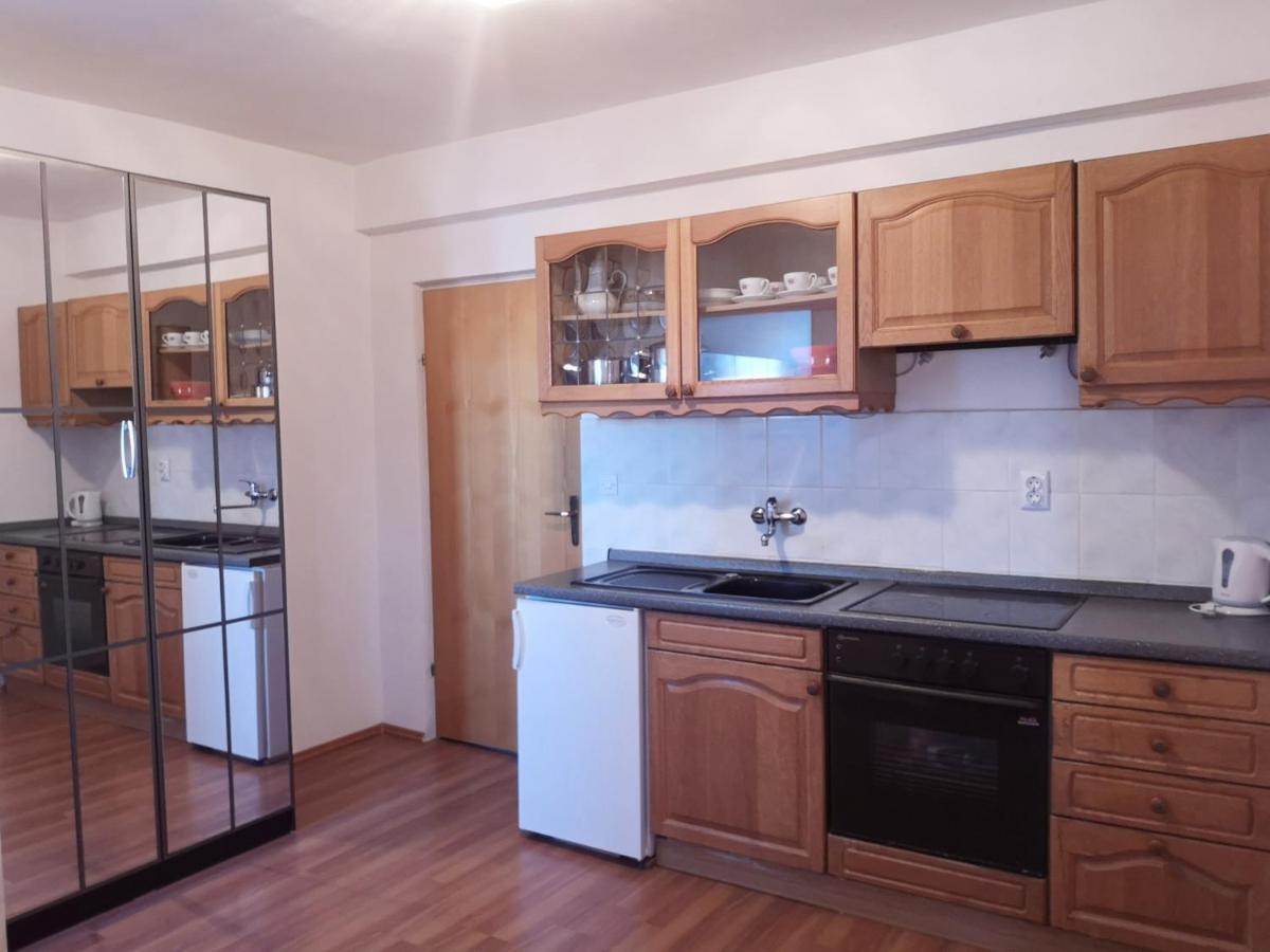 Apartments Brkovic Sukosan Bagian luar foto