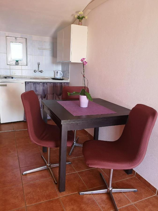 Apartments Brkovic Sukosan Bagian luar foto
