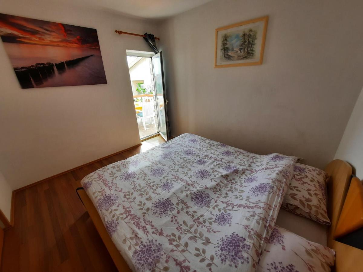 Apartments Brkovic Sukosan Bagian luar foto