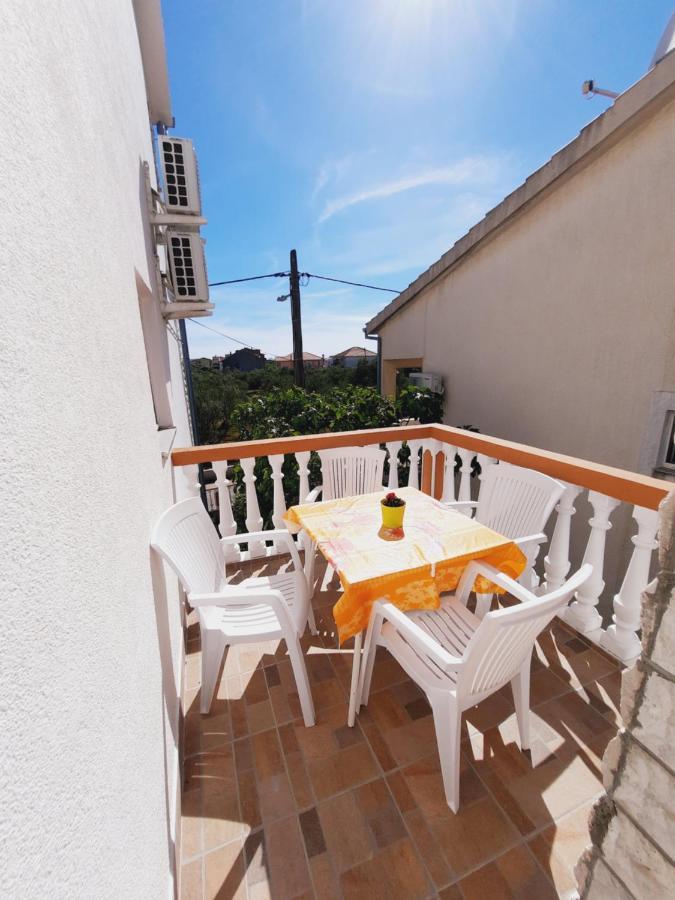 Apartments Brkovic Sukosan Bagian luar foto